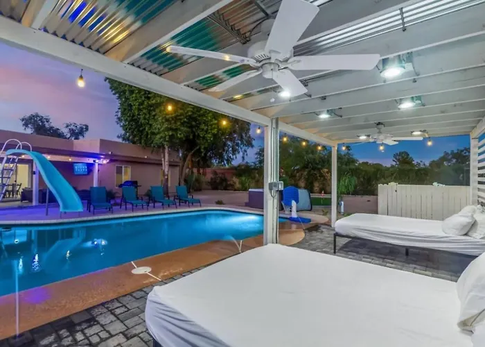 8 Large Bedrooms Heated Pool Sport Court) Scottsdale